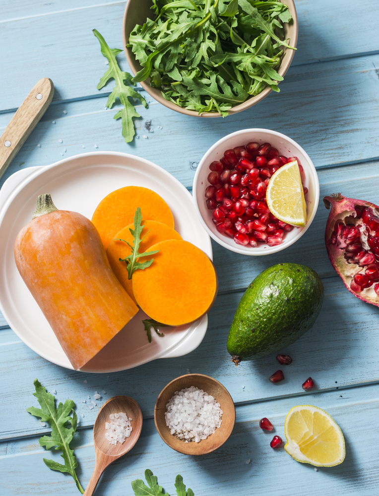 Squashpomegranatelemonandavocadoonatable