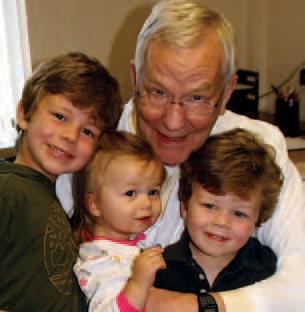 Legacy Society Member Don Rhodes and grandchildren