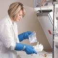 PhysicianworkinginLab