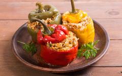 Quinoa Stuffed Peppers 